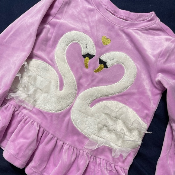 🔴🔴Toddler Girl Pink Bear Hoodie Sweater & Purple/Pink Swan Sweater Set Bundle - Picture 8 of 10